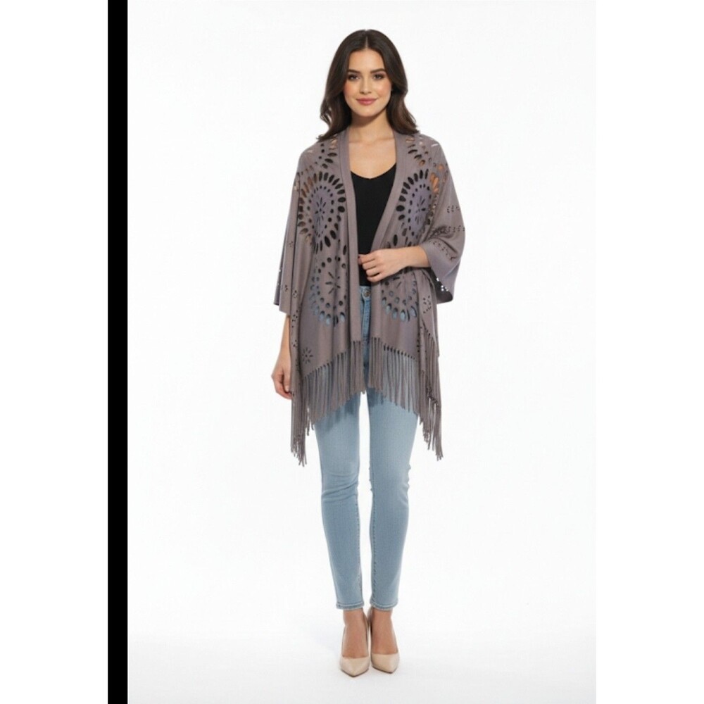 NWT Chic Floral Laser Cut-Out Shawl Wrap Grey Fringe Poncho One Size Layer Boho